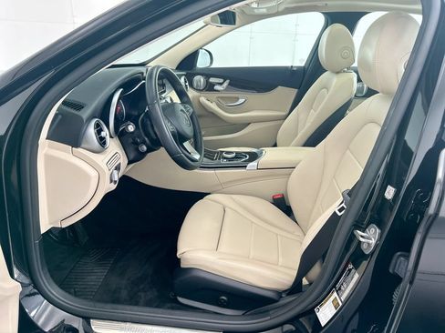 Used 2017 Mercedes-Benz C 300 4MATIC Sedan image 18