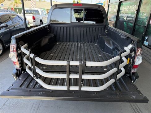 Used 2014 Toyota Tacoma PreRunner w/ TRD Off-Road Package RWD image 17
