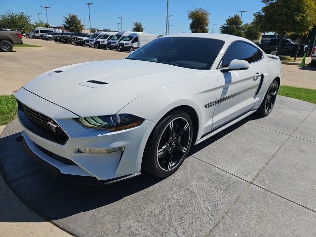 Used 2020 Ford Mustang GT Premium w/ Equipment Group 401A RWD image 4