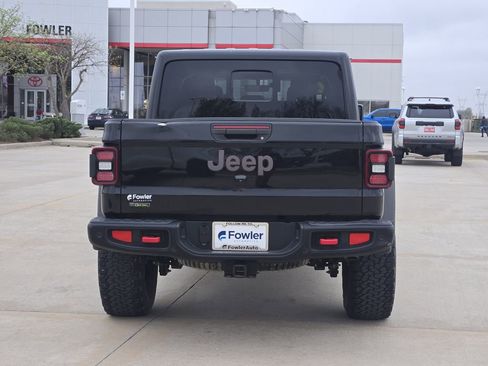 Used 2021 Jeep Gladiator Rubicon image 6