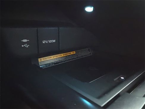 Used 2018 Toyota Camry XSE image 24