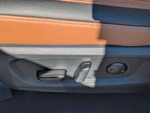 New 2025 Nissan Pathfinder Platinum w/ Cargo Package image 22