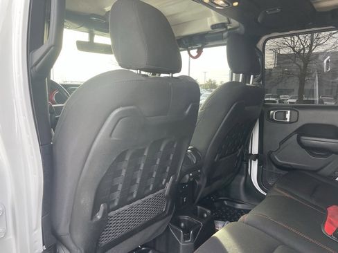 Used 2023 Jeep Wrangler Unlimited Rubicon w/ LED Lighting Group image 23