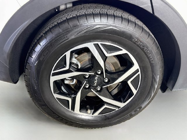 Used 2023 Kia Sportage LX FWD image 31