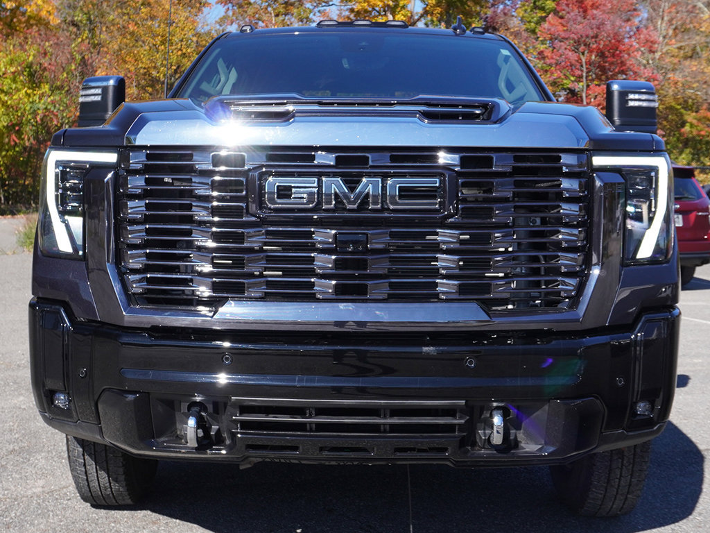 Used 2025 GMC Sierra 3500 Denali w/ Denali Reserve Package AWD/4WD image 15