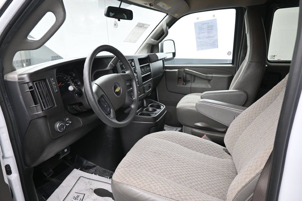 Used 2023 Chevrolet Express 3500 LS RWD image 23