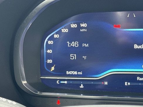 Used 2023 Chevrolet Suburban Premier image 22