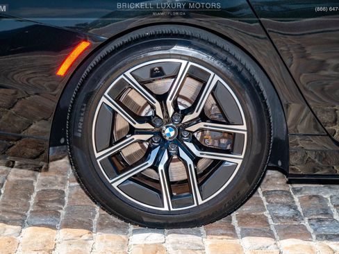 Used 2024 BMW 760i xDrive AWD/4WD image 44