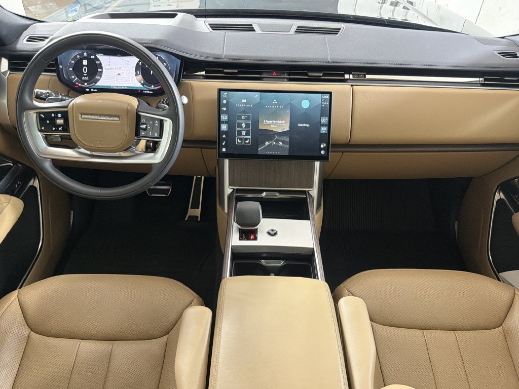 Used 2025 Land Rover Range Rover SE AWD/4WD image 21