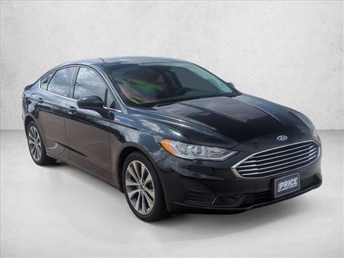 Used 2020 Ford Fusion SE AWD/4WD image 3