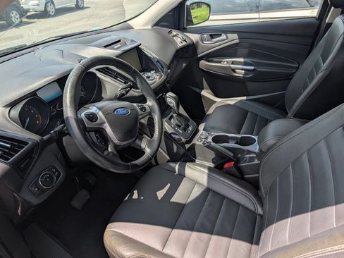 Used 2015 Ford Escape Titanium w/ Equipment Group 301A FWD image 8