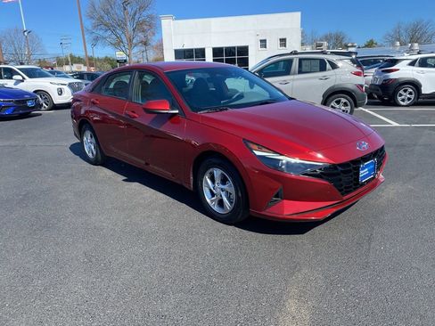 Certified 2023 Hyundai Elantra SE w/ Cargo Package image 1