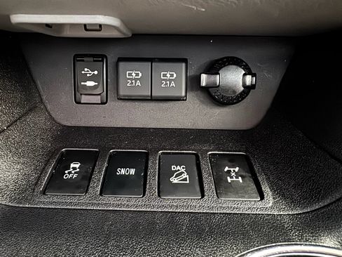 Used 2019 Toyota Highlander Limited Platinum w/ Protection Package #3 AWD/4WD image 38