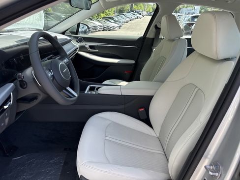 New 2026 Hyundai Sonata SEL FWD image 10