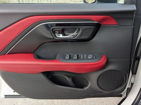 Certified 2025 Acura ADX A-Spec image 12