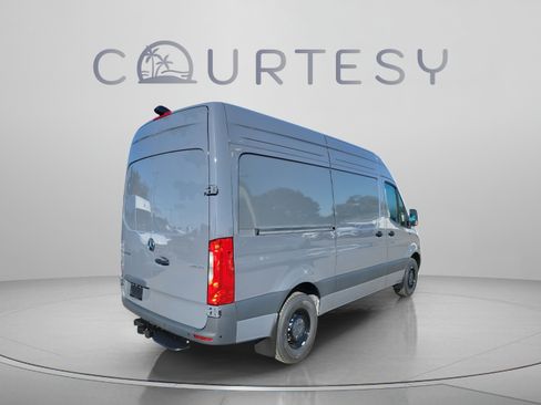 Used 2026 Mercedes-Benz Sprinter 2500 image 4