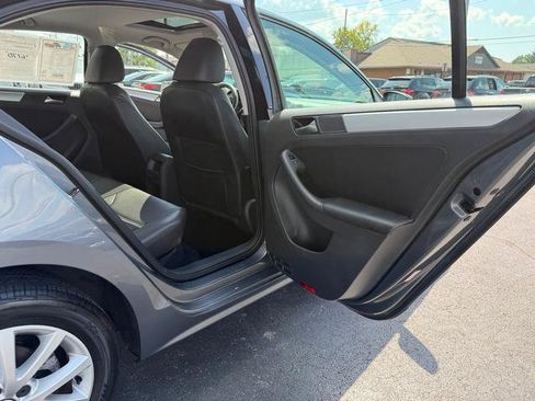 Used 2014 Volkswagen Jetta SE FWD image 13
