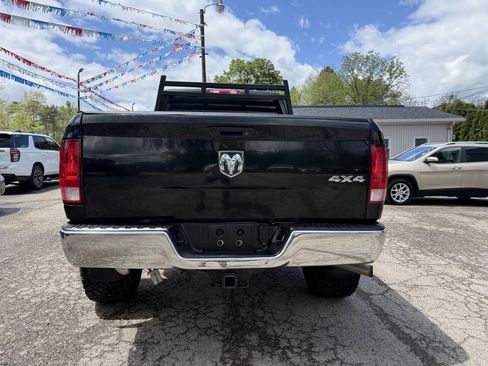 Used 2016 RAM 2500 Tradesman w/ Chrome Appearance Group AWD/4WD image 8