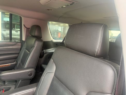 Used 2016 Chevrolet Suburban LTZ AWD/4WD image 4
