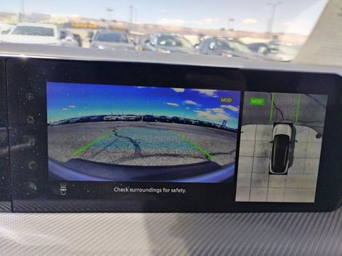 Used 2025 Nissan Kicks SR AWD/4WD image 21