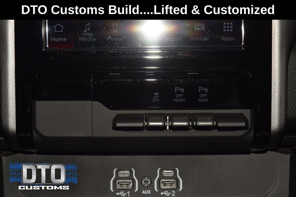 Used 2025 RAM 1500 Rebel w/ Rebel Level 1 Equipment Group AWD/4WD image 35