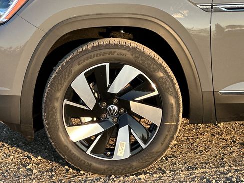 New 2026 Volkswagen Atlas Cross Sport SEL image 26