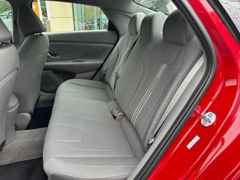 Certified 2023 Hyundai Elantra SEL w/ Convenience Package FWD image 11