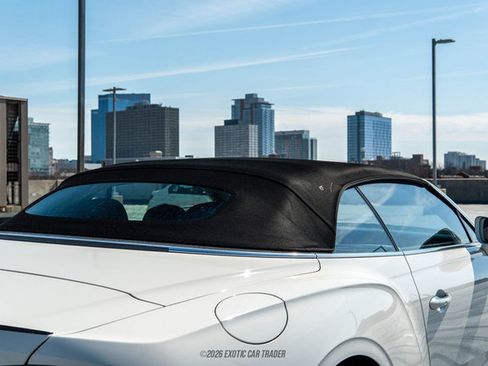 Used 2020 Bentley Continental GT V8 image 89