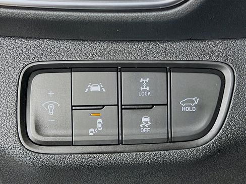 Used 2020 Hyundai Santa Fe SEL image 13