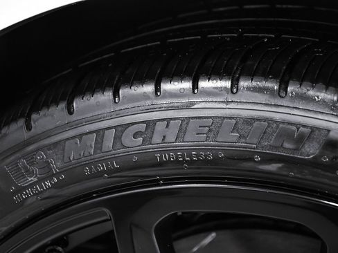 Used 2025 Porsche Panamera 4 image 92