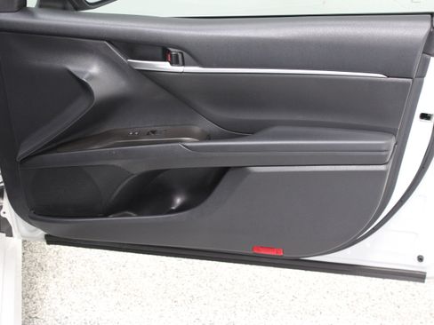 Used 2024 Toyota Camry LE FWD image 32