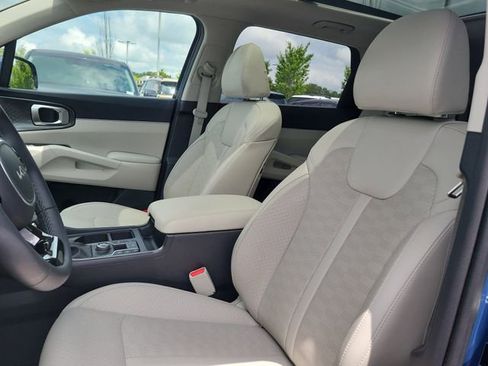 Used 2025 Kia Sorento EX w/ Panoramic Sunroof Package FWD image 14