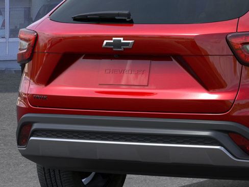 New 2026 Chevrolet Trax LT image 16