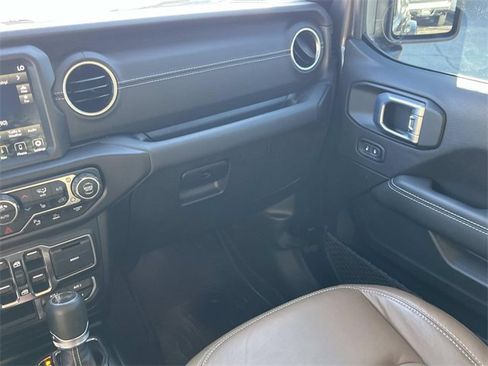 Used 2023 Jeep Wrangler Unlimited Sahara w/ Cold Weather Group image 13