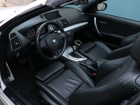 Used 2013 BMW 135i Convertible image 18