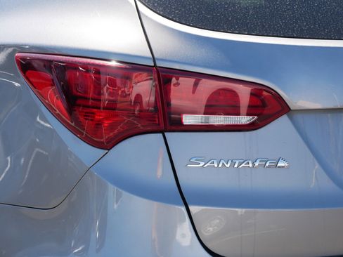 Used 2017 Hyundai Santa Fe Sport AWD/4WD image 17