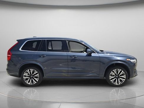 Used 2020 Volvo XC90 T6 Momentum AWD/4WD image 3