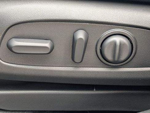 New 2026 Buick Envista Sport Touring w/ Convenience I Package FWD image 21