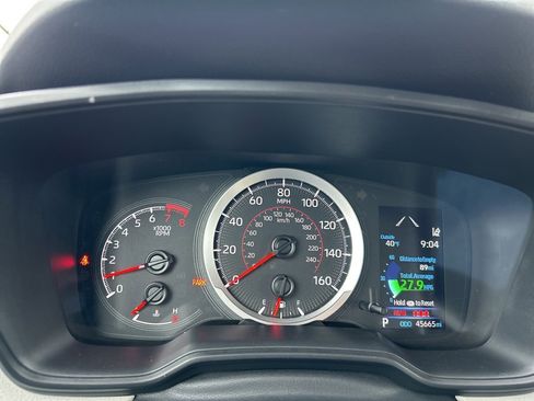 Used 2022 Toyota Corolla Cross L image 7