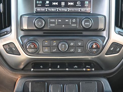 Used 2018 Chevrolet Silverado 1500 LTZ w/ LTZ Plus Package image 18