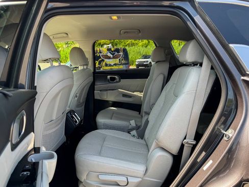 Used 2023 Kia Sorento SX Prestige AWD/4WD image 20