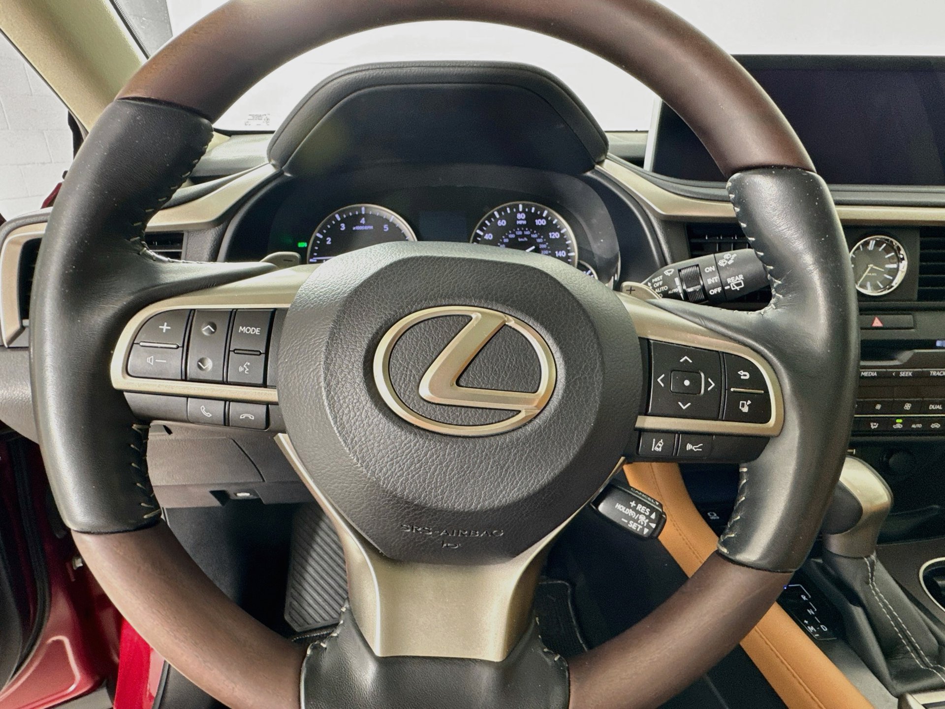 Used 2022 Lexus RX 350 FWD w/ Premium Package image 12