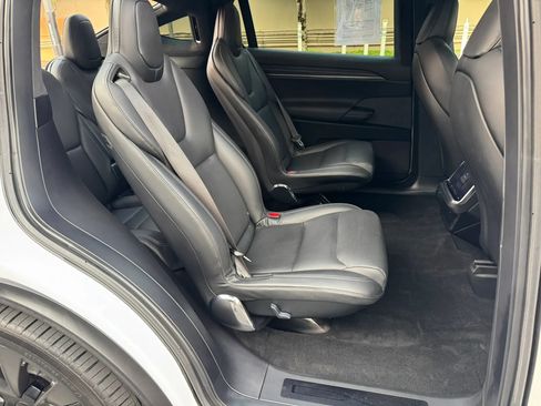 Used 2023 Tesla Model X AWD/4WD image 27