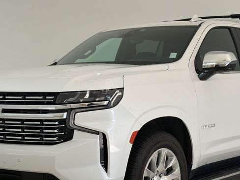 Used 2021 Chevrolet Tahoe Premier w/ Premium Package AWD/4WD image 26