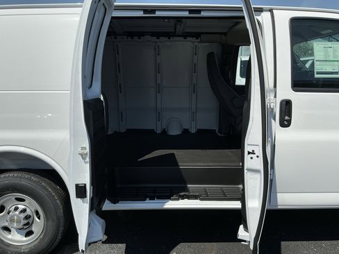 New 2026 Chevrolet Express 2500 w/ Driver Convenience Package RWD image 25