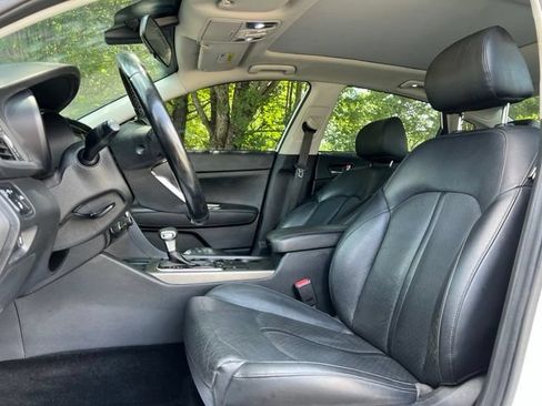 Used 2020 Kia Optima SE FWD image 12