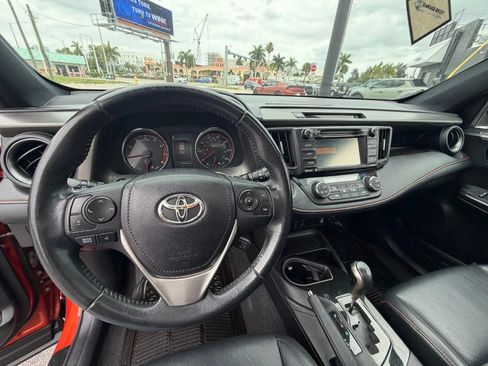 Used 2016 Toyota RAV4 SE FWD image 13