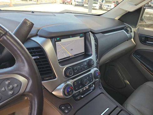 Used 2017 Chevrolet Suburban Premier image 20