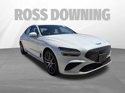 Used 2025 Genesis G70 2.5T image 3