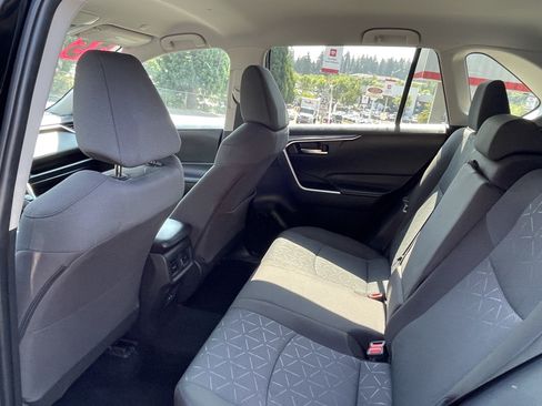 Certified 2025 Toyota RAV4 XLE AWD/4WD image 13